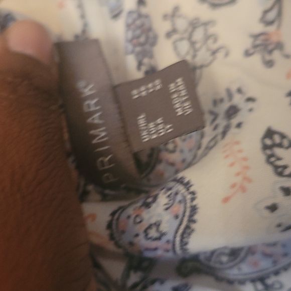 Primark Paisley v-neck short sleeve Blouse Size 14 - Picture 5 of 6